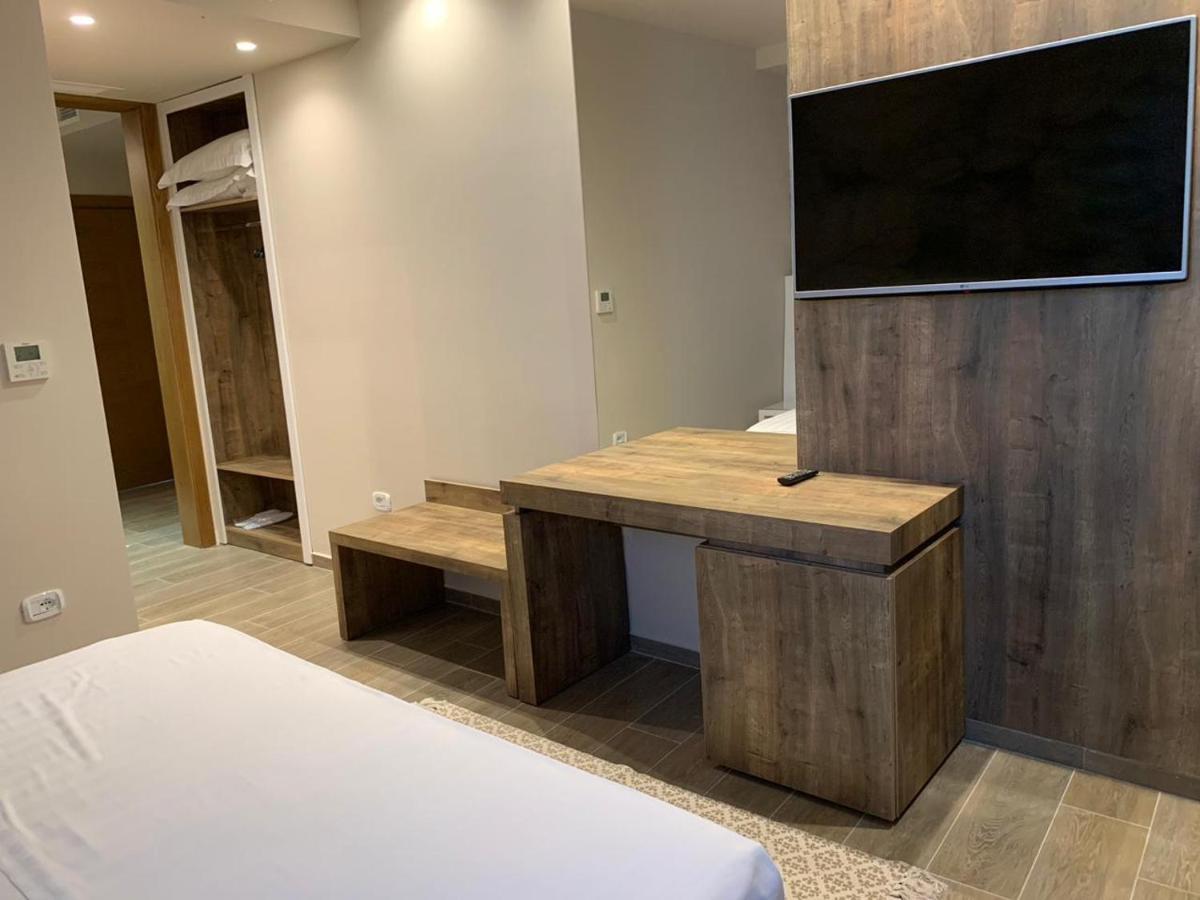 Hotel Kristera Vlorë Εξωτερικό φωτογραφία
