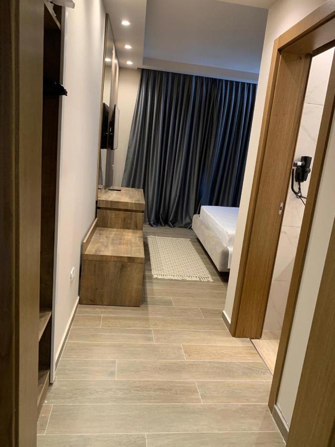 Hotel Kristera Vlorë Εξωτερικό φωτογραφία