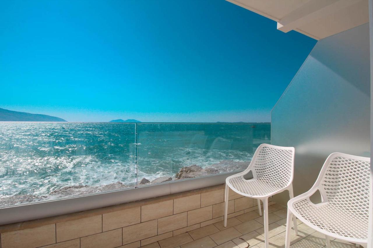 Hotel Kristera Vlorë Εξωτερικό φωτογραφία
