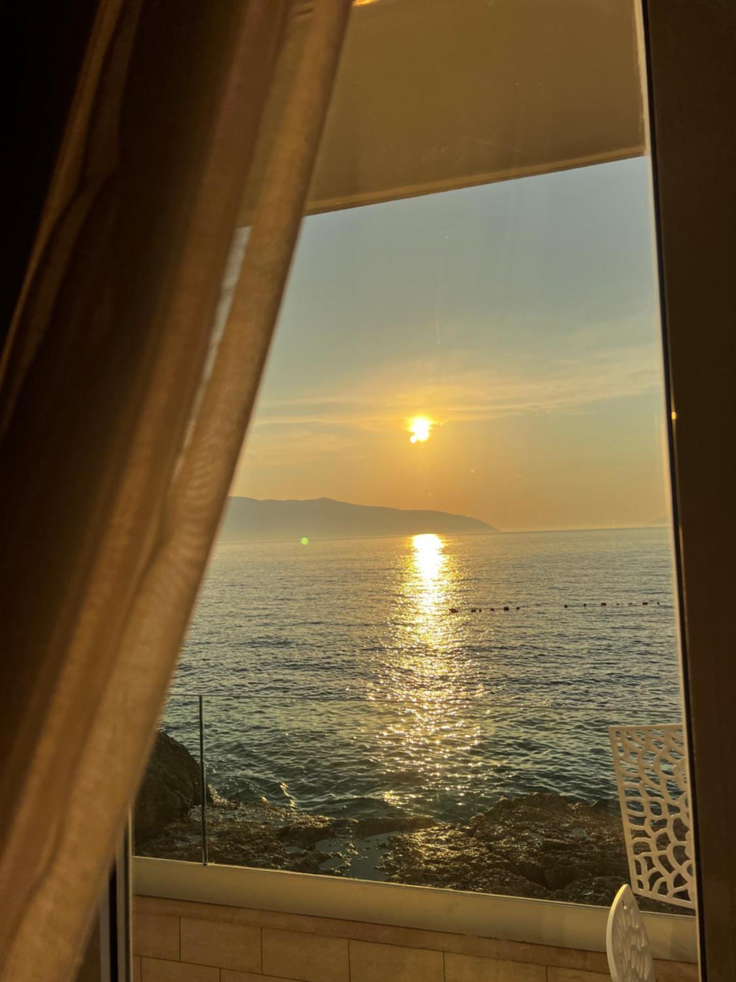 Hotel Kristera Vlorë Εξωτερικό φωτογραφία