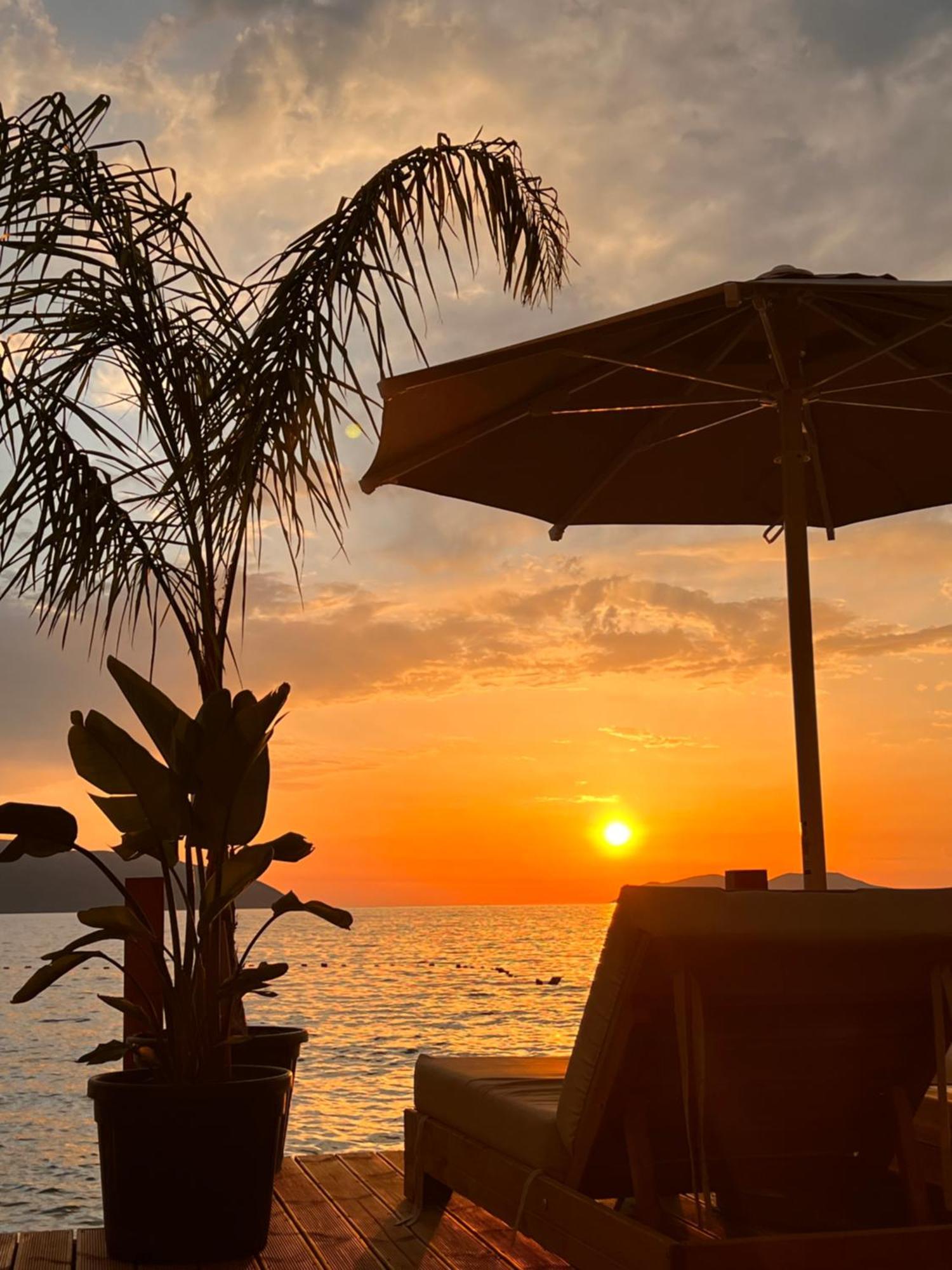 Hotel Kristera Vlorë Εξωτερικό φωτογραφία