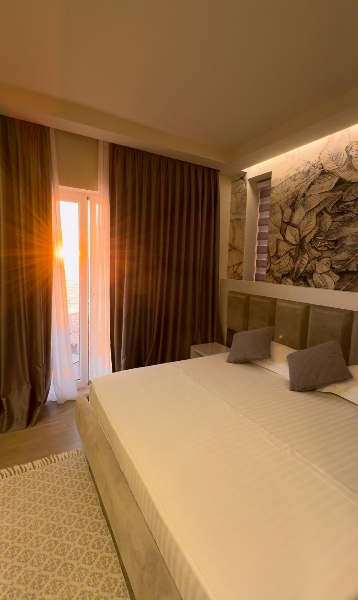 Hotel Kristera Vlorë Εξωτερικό φωτογραφία