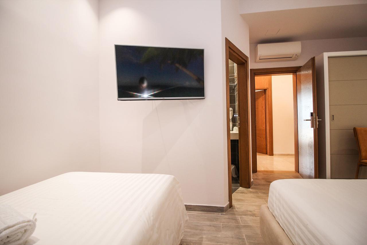 Hotel Kristera Vlorë Εξωτερικό φωτογραφία